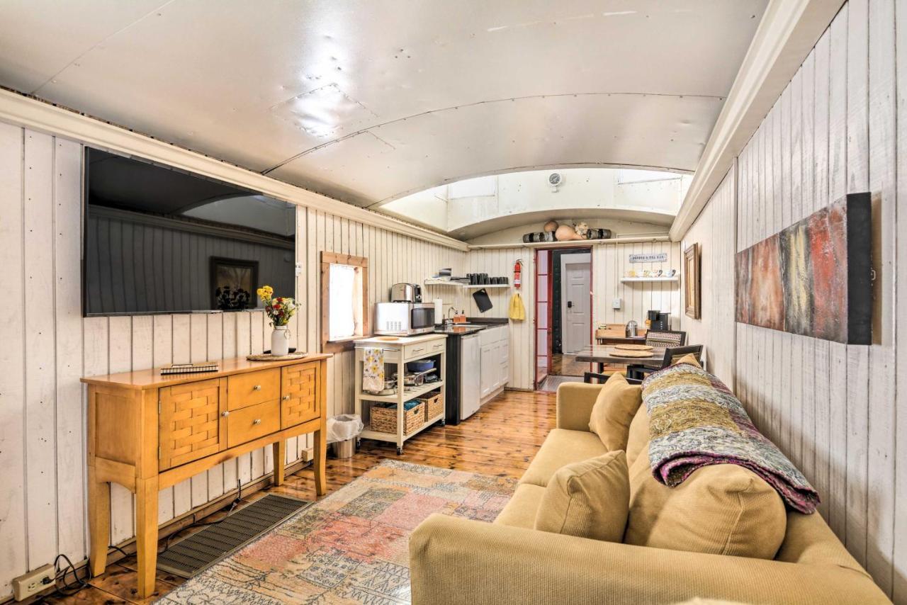 Unique Joplin Gem Converted Train Car Studio Buitenkant foto